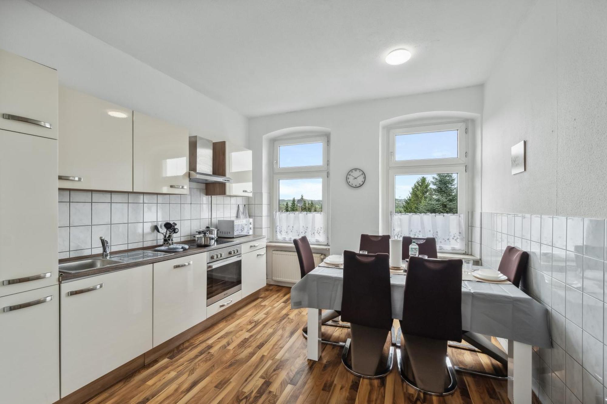 וופרטל Wupper Home Ii, Top Lage Ideal Fuer Geschaeftsleute, Monteure, Familien, 3 Zimmer, Flachbild-Tv מראה חיצוני תמונה
