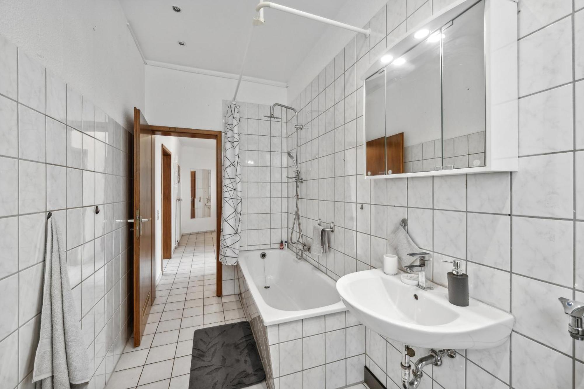 וופרטל Wupper Home Ii, Top Lage Ideal Fuer Geschaeftsleute, Monteure, Familien, 3 Zimmer, Flachbild-Tv מראה חיצוני תמונה