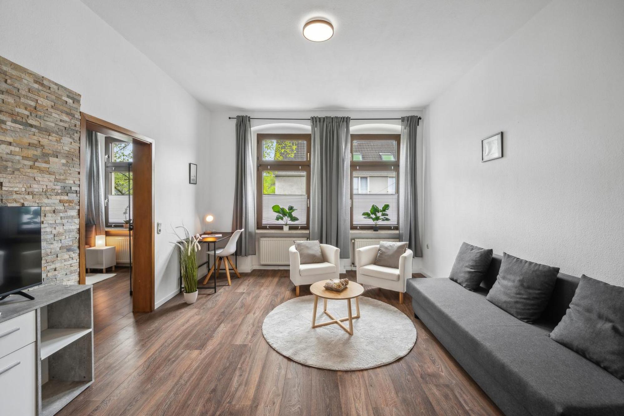 וופרטל Wupper Home Ii, Top Lage Ideal Fuer Geschaeftsleute, Monteure, Familien, 3 Zimmer, Flachbild-Tv מראה חיצוני תמונה